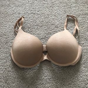 Victoria’s Secret nude bra 32D